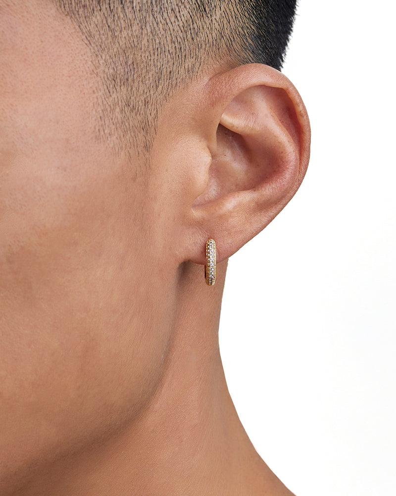 ICE HOOP 耳環 18K Gold 配戴照